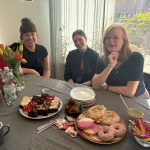 Nina Petri zu Besuch im Wohnhaus für Kinder und Jugendliche in Altona Nina Petri zu Besuch im Wohnhaus für Kinder und Jugendliche in Altona