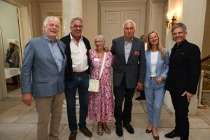 Peter Keller (Kiwanis Hamburg), Arthur Friedrich (Freundes- und Förderverein PSH), Hannelore Friedrich, Dr. Arthur Friedrich (ebenfalls Freundeskreis), Natja Berg, Kai Gosslar