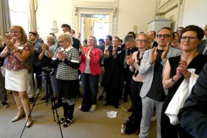 ICH BIN HIER live begeisterten das Publikum im historischen Ambiente