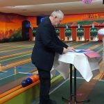 Christian Violka und Jörg Röskam vom Vorstand durften wieder einigen Leuten zum 10- und 25-jährigen Jubiläum gratulieren